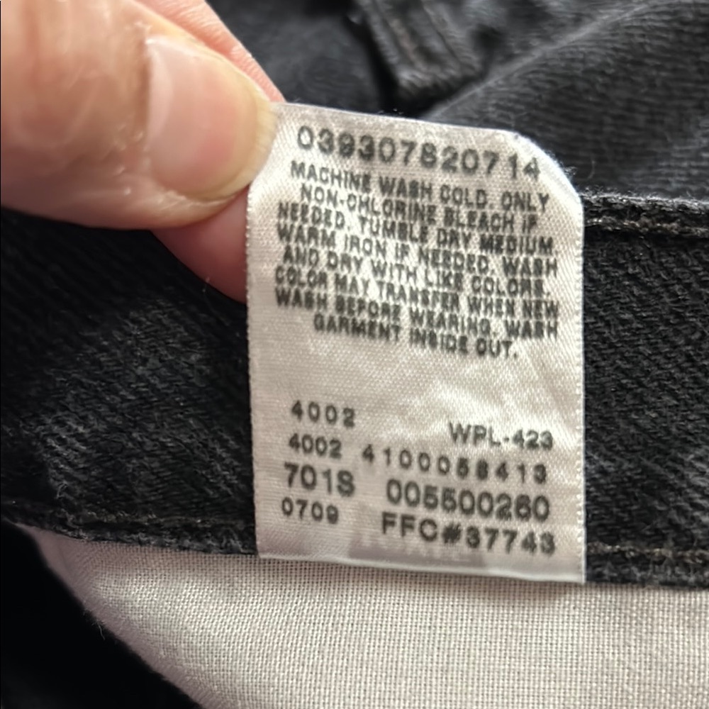 Levi's Men's Black Jeans - Picture 10 of 10